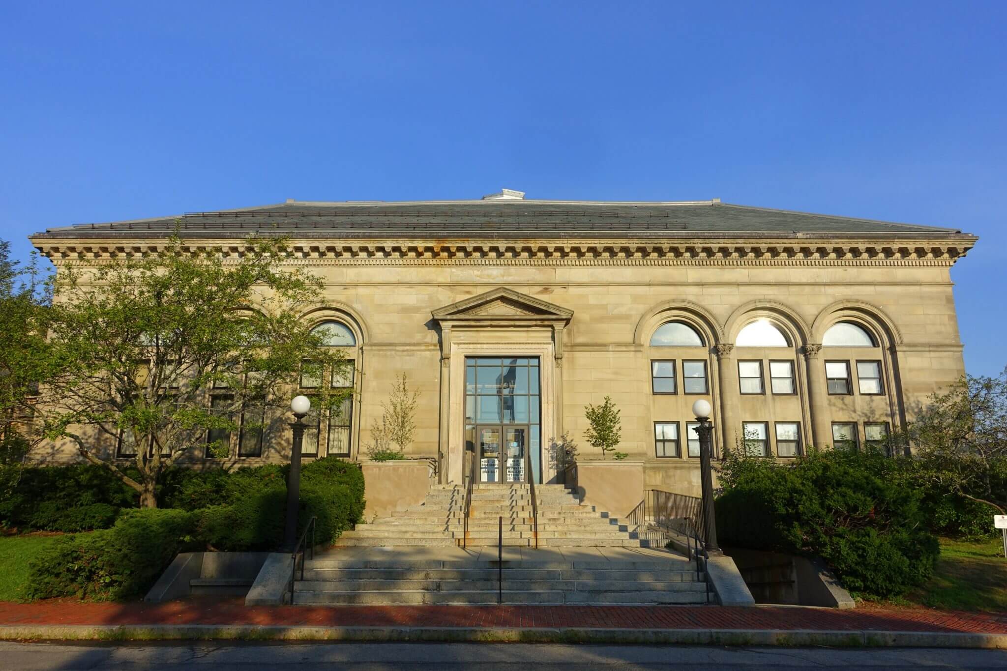 Arlington, Robbins Library – Massachusetts Board of Library Commissioners